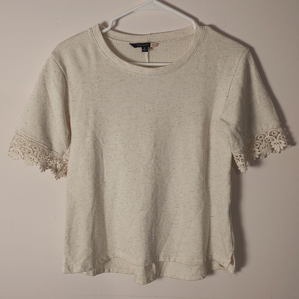 ModCloth Cream Lace Trim Knit Top Short Sleeve Feminine Cottagecore Size M